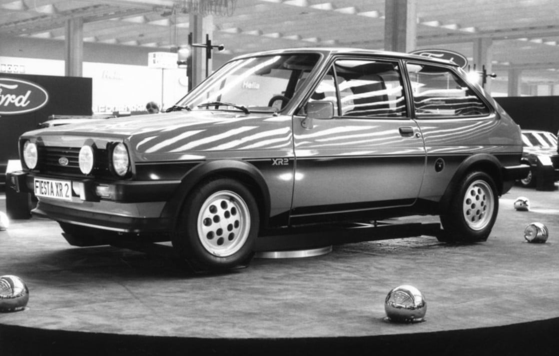 Když se v roce 1981 objevila ostrá verze XR2, znamenalo to zajímavý příspěvek rozrůstajícího se segmentu rychlých hatchbacků