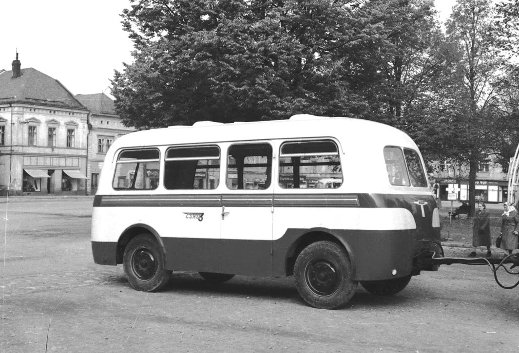 Karosa B 40