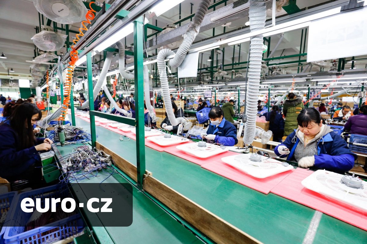 Rostou na úkor ostatních. Čínský ekonomický model podle odborníků „ožebračuje“ země, které s ní obchodují