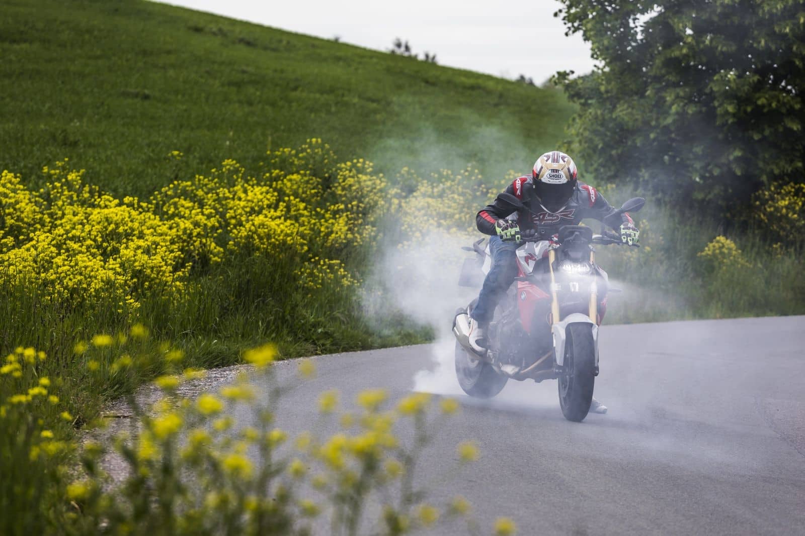 2020-10-aDMB2020_BMW-F-900-R-7709.jpg