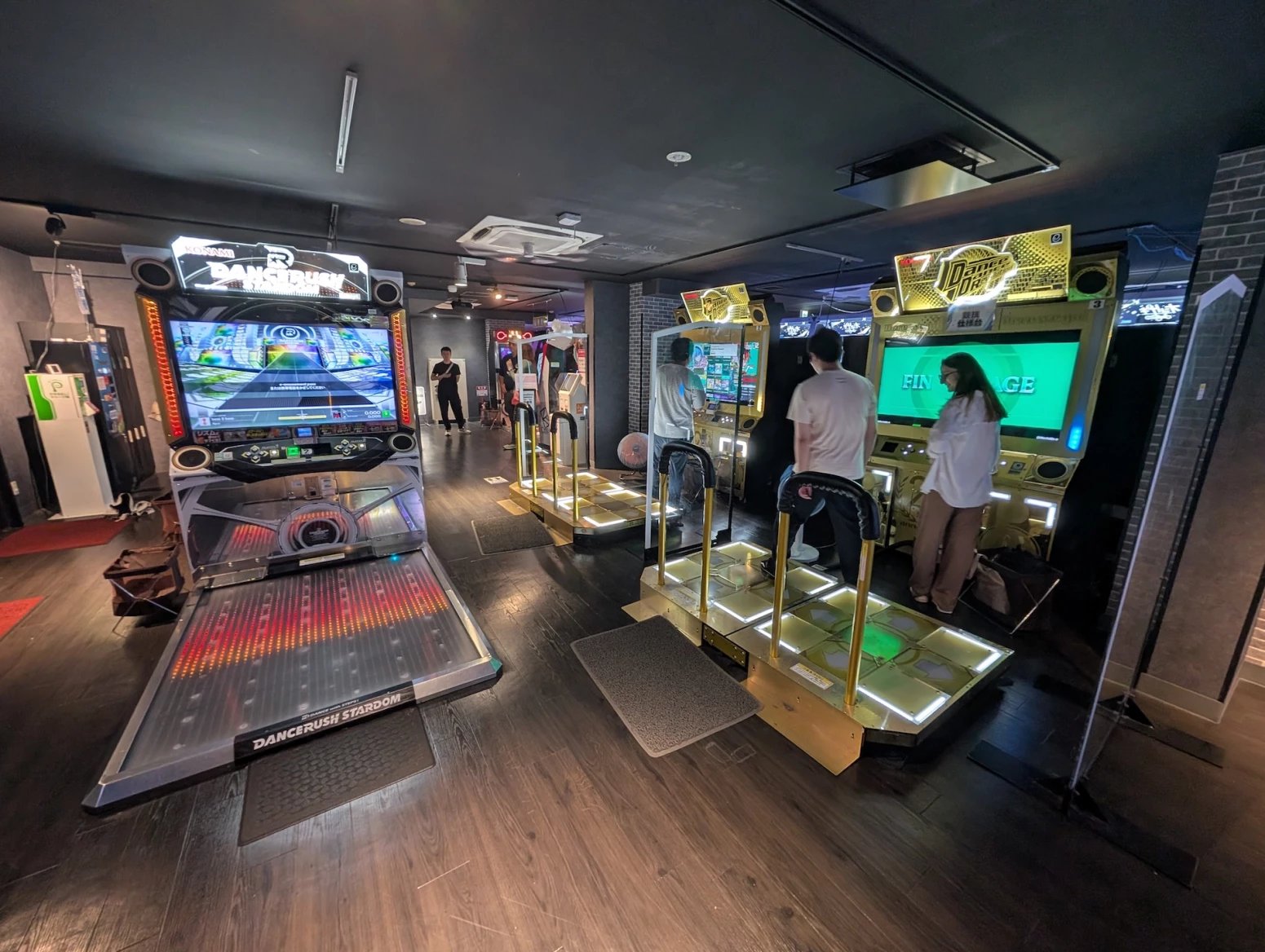 Moderní arkádové herny v Japonsku (Tokio a Ósaka)