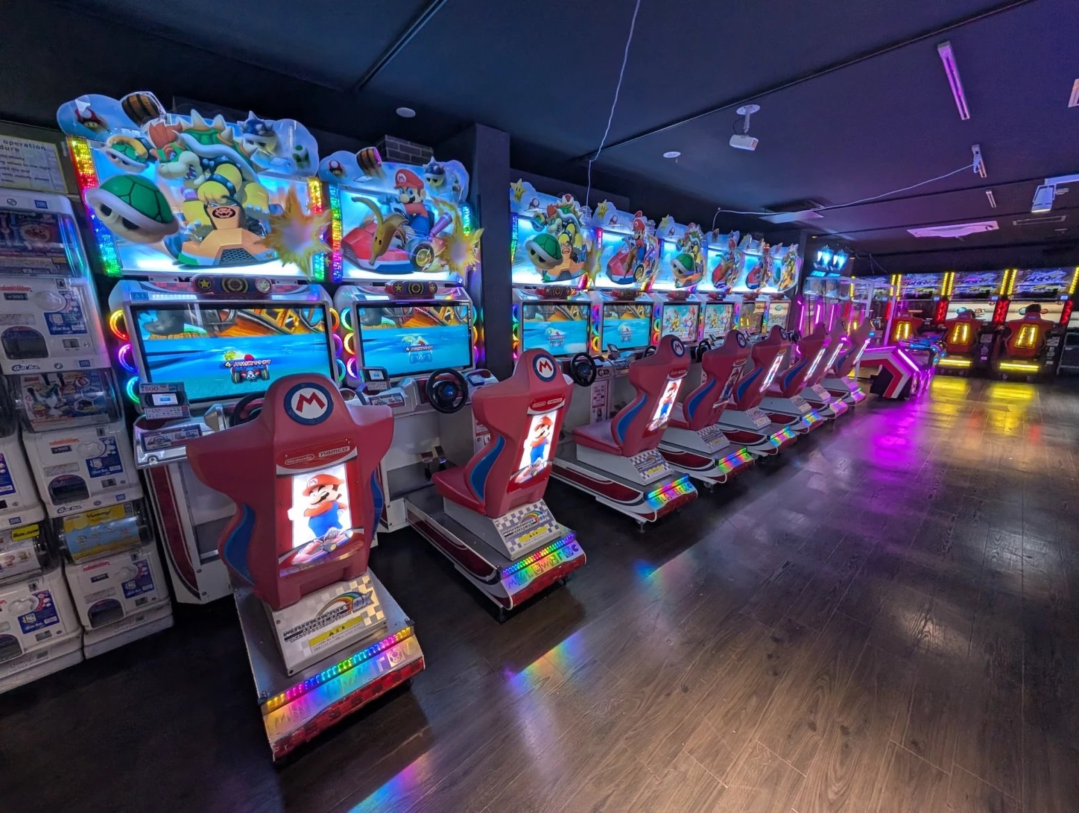 Moderní arkádové herny v Japonsku (Tokio a Ósaka)