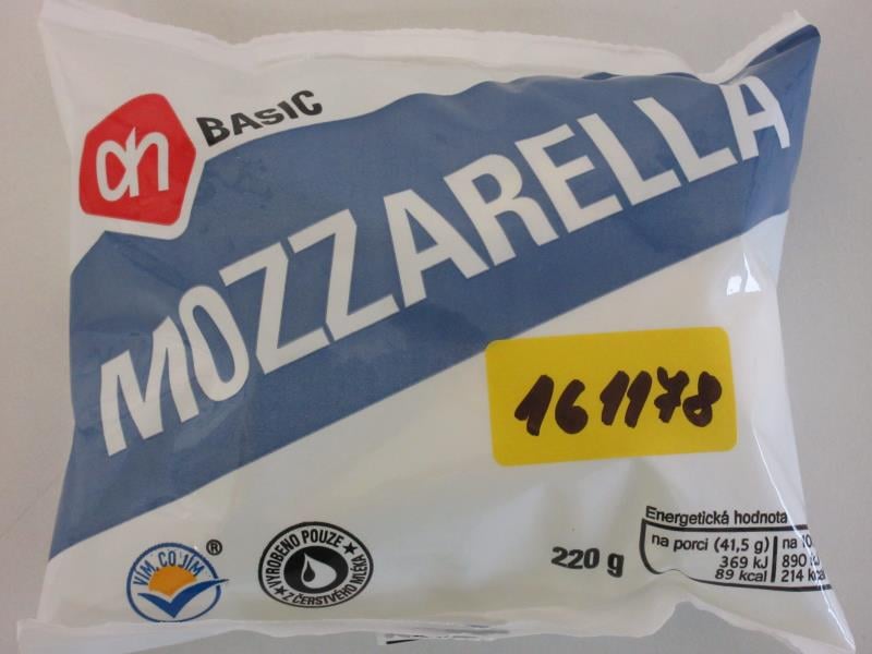 Hypermarket Albert, Ostrava: BASIC MOZZARELLA - hmotnost pevného podílu - sýra byl u všech analyzovaných balení nižší, než bylo uvedeno na obale. Výrobce: ITALAT CZ, Praha, provozovna Blatnice pod Svatým Antonínkem