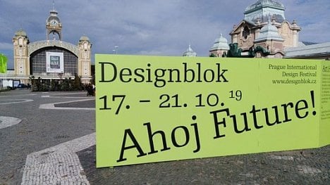 Náhledový obrázek - Gril ve tvaru vulkánu i chobotnice pro psy. Na Designbloku se představily originální české výrobky