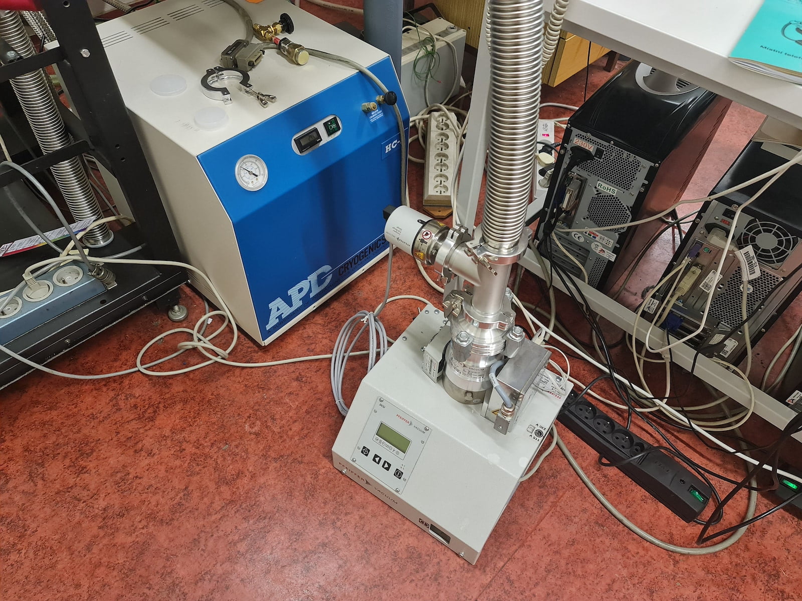 Nanolab, polovodičová laboratoř ČVUT