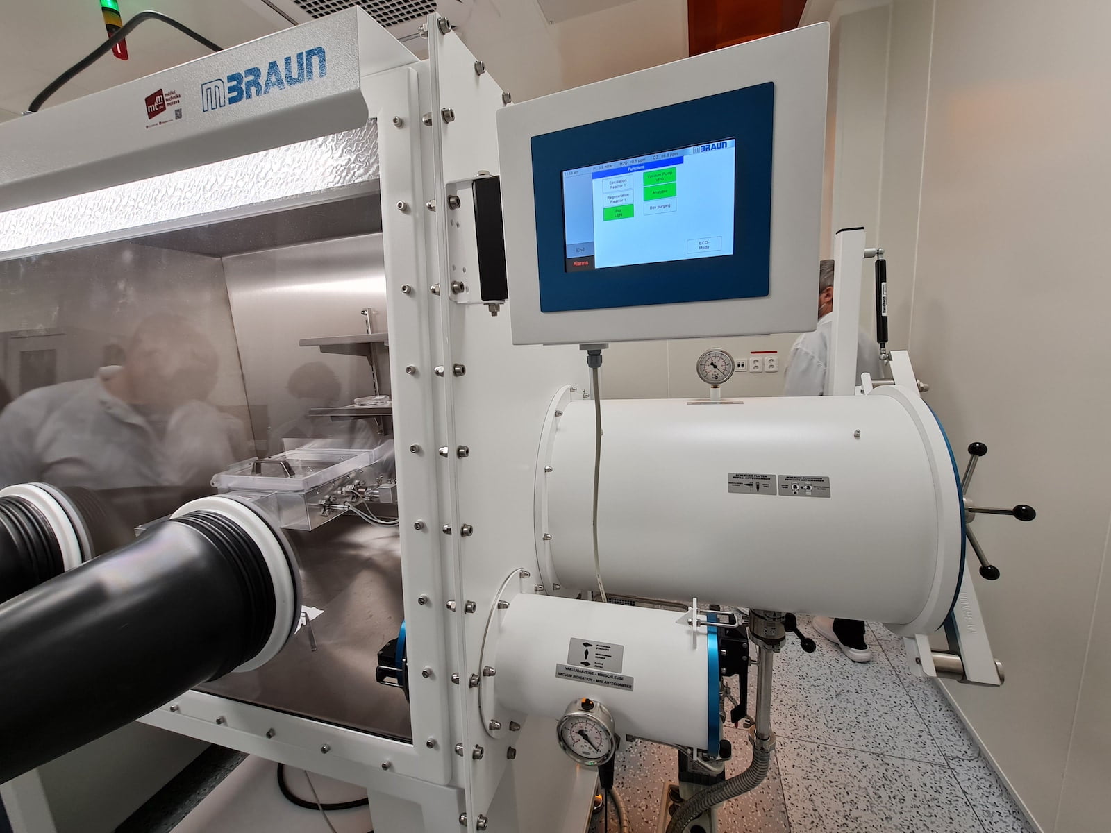 Nanolab, polovodičová laboratoř ČVUT