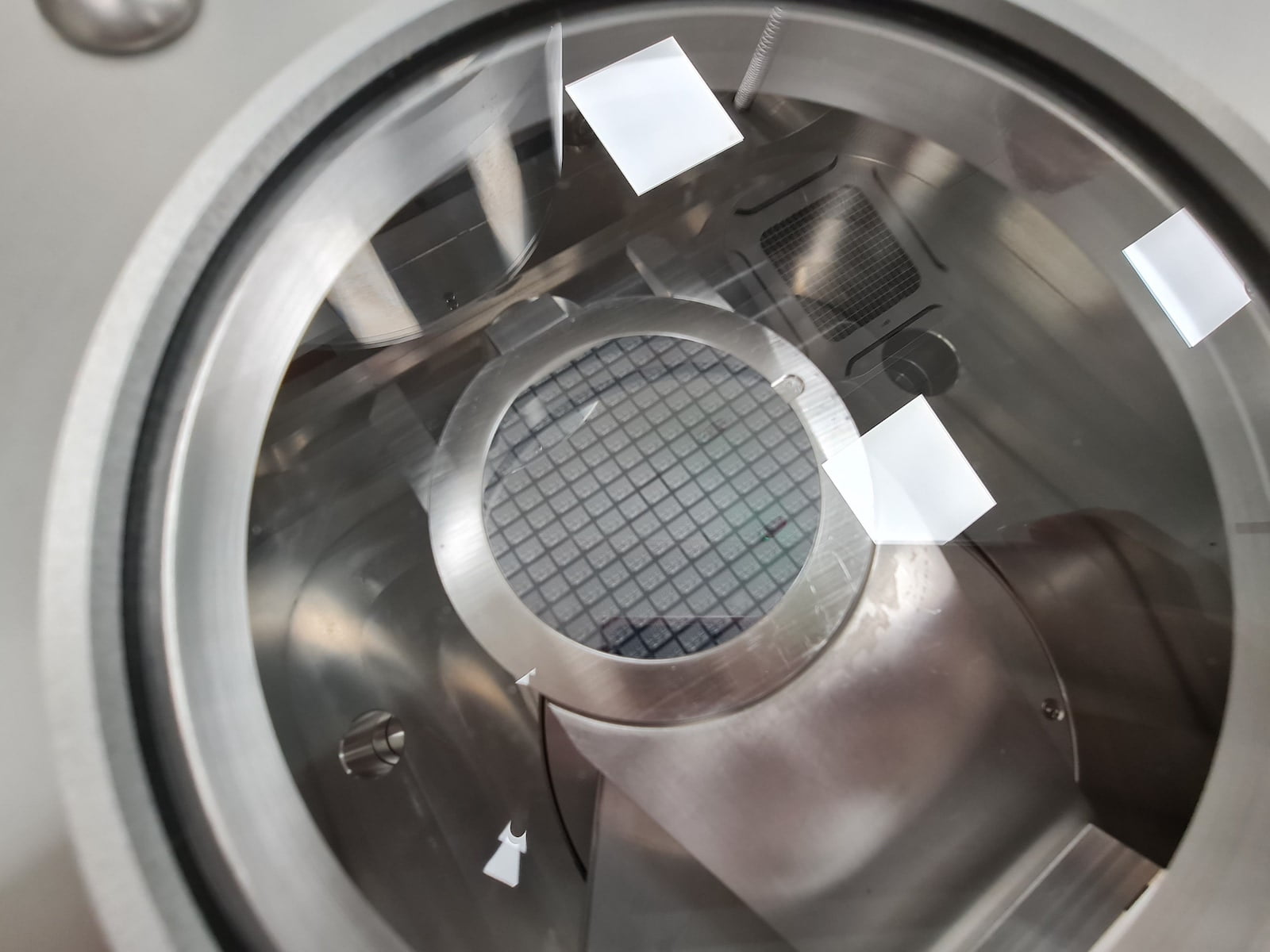 Nanolab, polovodičová laboratoř ČVUT