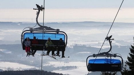 Náhledový obrázek - České skiareály letos investovaly přes 700 milionů korun. Zlepší se kvalita služeb?