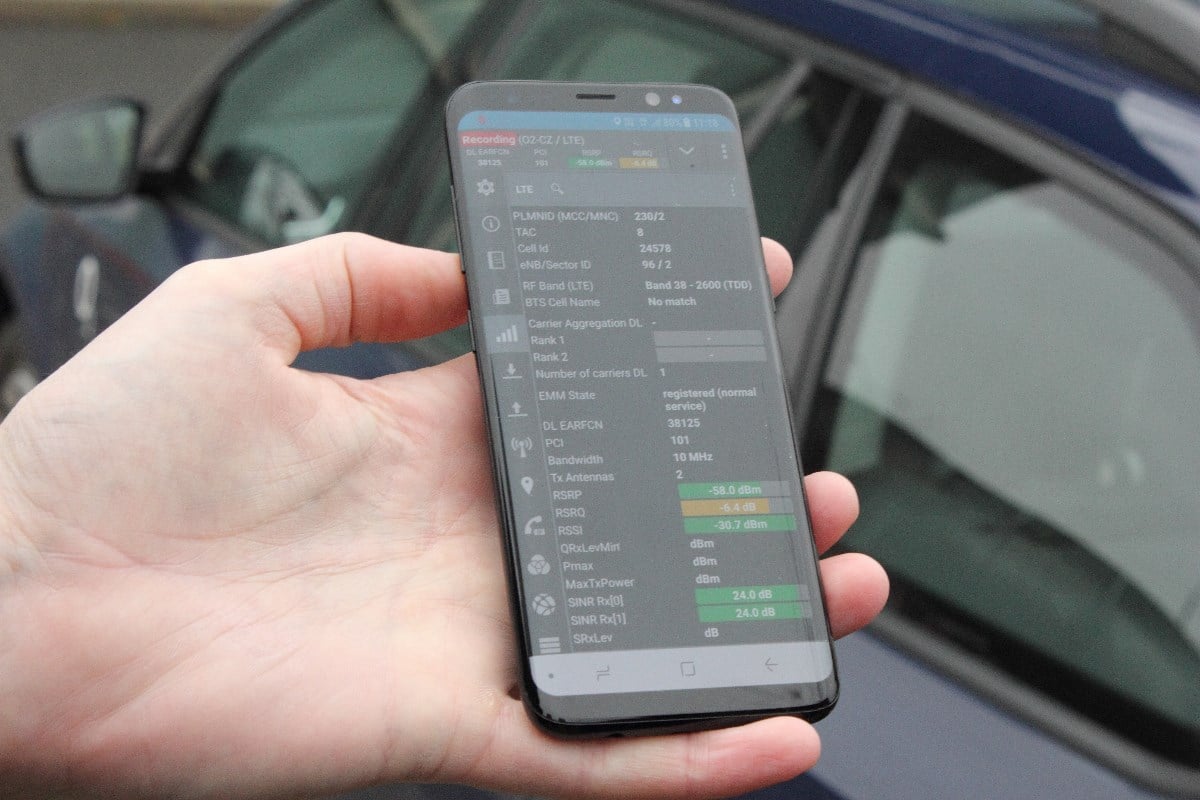 O2 testuje frekvence 3,7 GHz v živém provozu