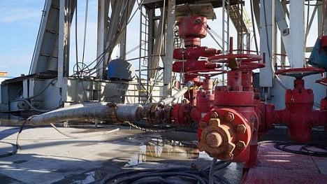 Náhledový obrázek - OPEC škrtí těžbu ropy. Rostoucí cena povzbuzuje ostatní