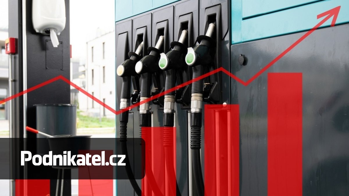 Historie čerpacích stanic: Víte, že než vznikly, prodávalo se palivo v lékárnách?