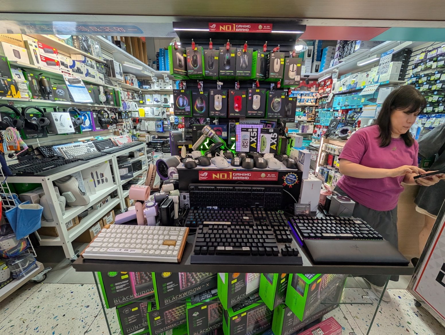 Wan Chai Computer Centre v Hongkongu