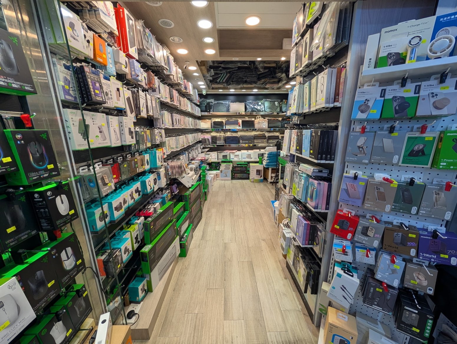 Wan Chai Computer Centre v Hongkongu