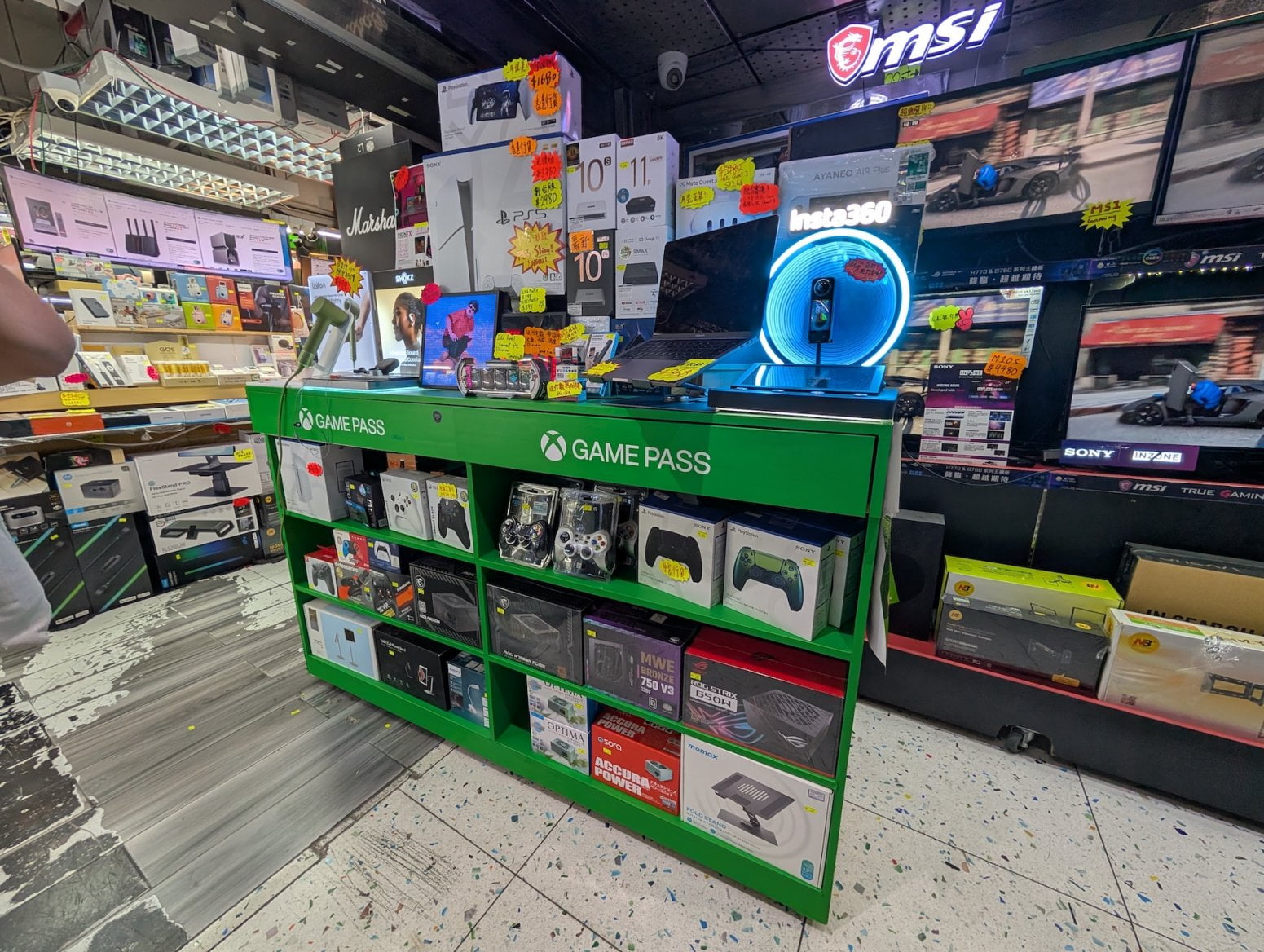 Wan Chai Computer Centre v Hongkongu