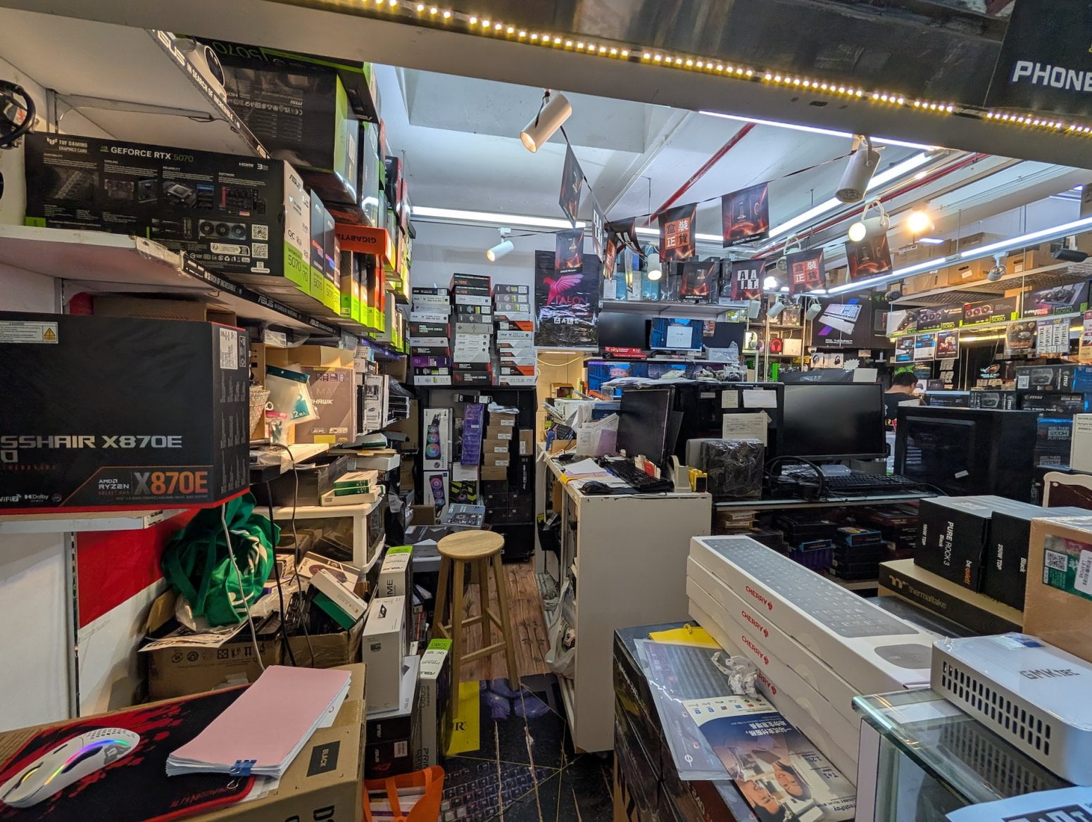 Wan Chai Computer Centre v Hongkongu