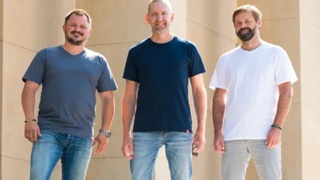 Náhledový obrázek - Není na něm vidět pot, odolá špíně a snižuje zápach. Lidé na chytré oblečení od CityZenu, zdá se, slyší, firma hlásí 191milionový obrat