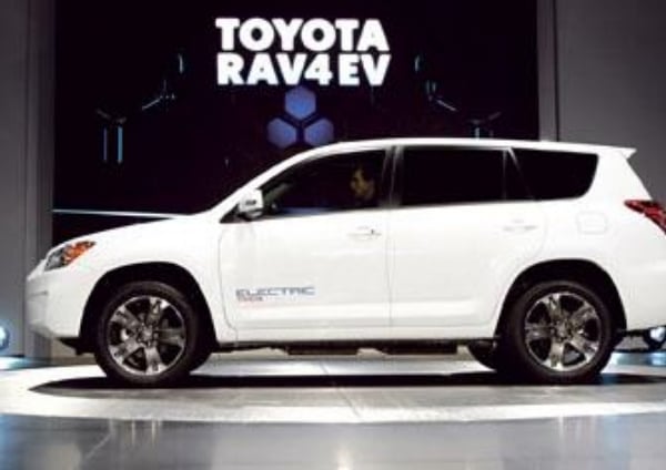 2013-08-do-mc49bsta-andc49blc5af-opc49bt-zavc3adtaly-automobily-