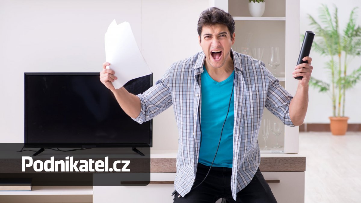 OSVČ zuří. Je zmatek, jestli mají splnit informační povinnost vůči ČT a ČRo