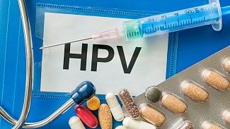 Náhledový obrázek - HPV virus se nevyhýbá ženám ani mužům. Na co si dát pozor a proč se vyplatí očkování proti HPV?