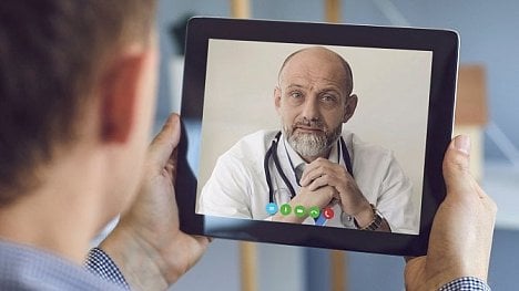 Náhledový obrázek - Haló, pane doktore! Telemedicíně pomohla pandemie, nikdy nebude řešením pro všechny