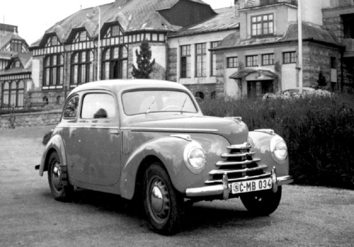 Autor: Archiv Svatopluka Jíchy, se svolením Škoda 1101/1102