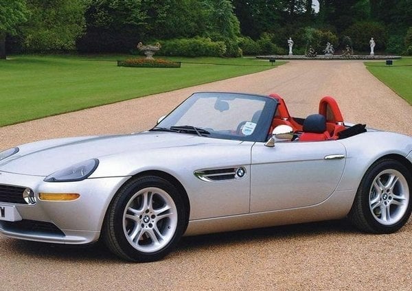 2014-09-bmw-z8-3.jpg
