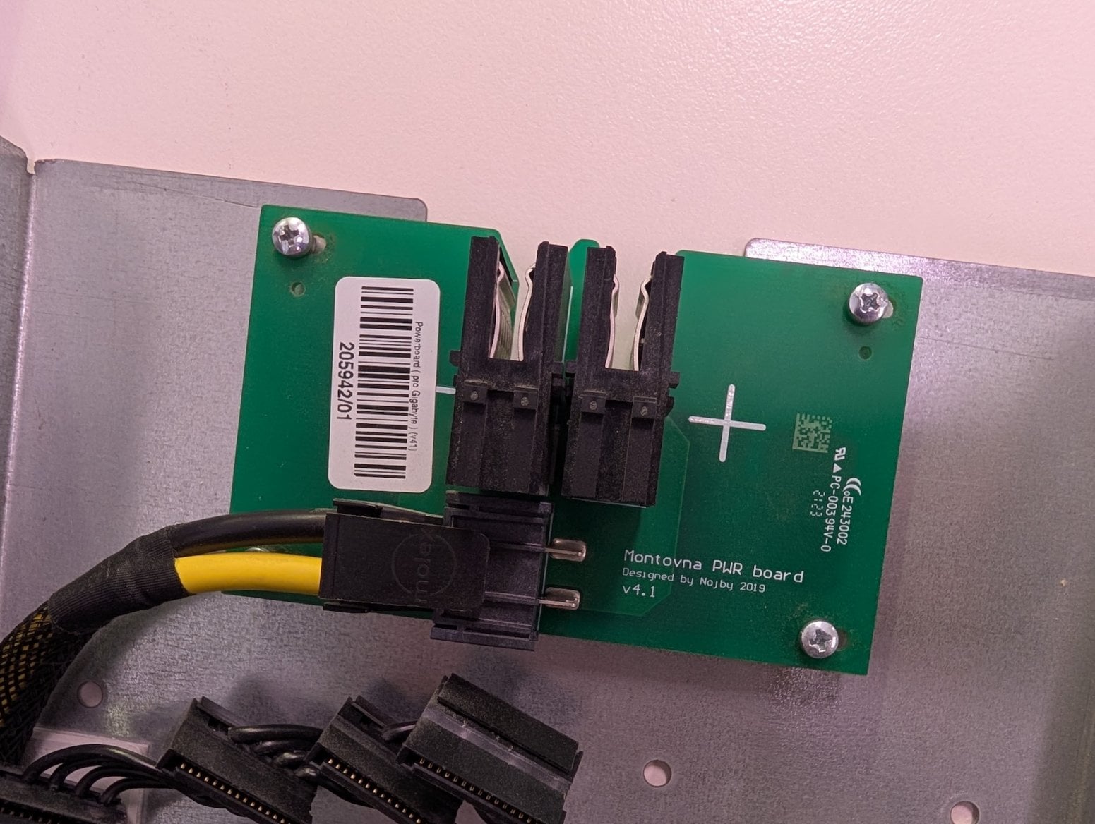 Pátá generace serverů Seznam Montovna. Jde o verzi se základní deskou ASRock.