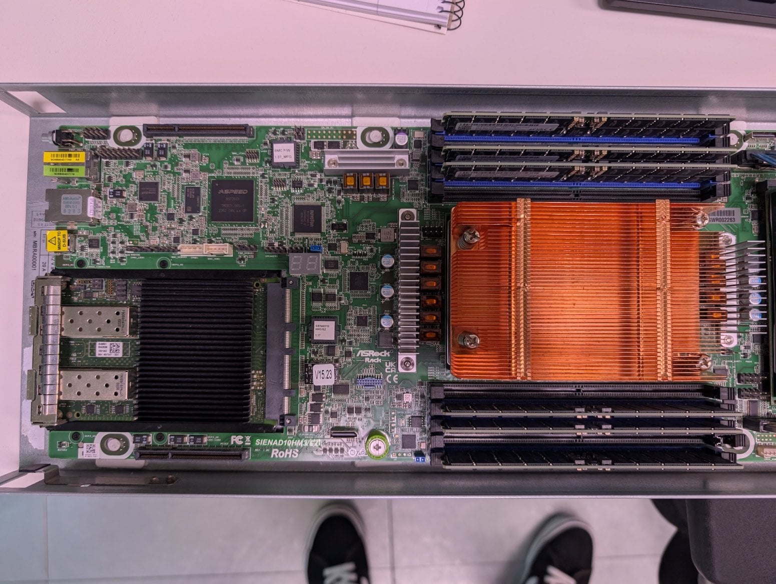 Pátá generace serverů Seznam Montovna. Jde o verzi se základní deskou ASRock.