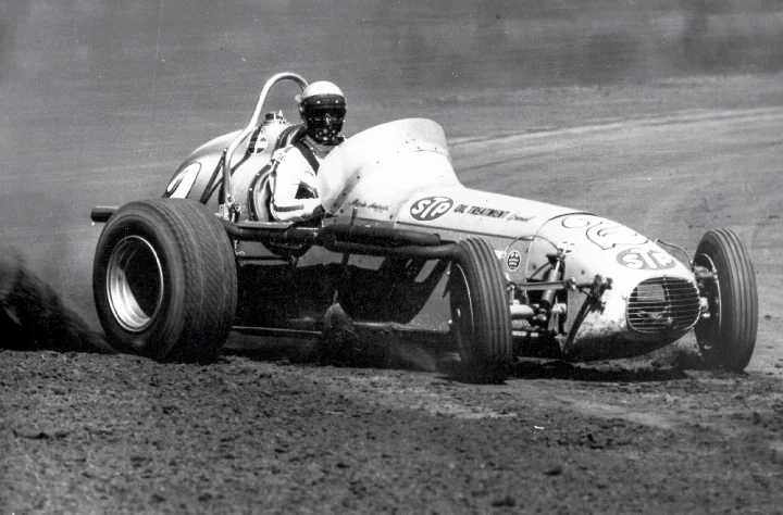Autor: Motorsport Hall of Fame Populární a specificky americkou disciplínou jsou monoposty na ploché dráze. Začínala na nich celá plejáda jezdců