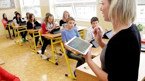 Náhledový obrázek - Pedagogická komora: platy učitelů jsou podprůměrné. Nižší, než se říká veřejnosti