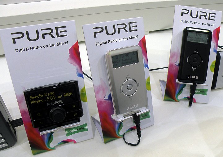 Digitální rozhlas lze poslouchat i na cestách.