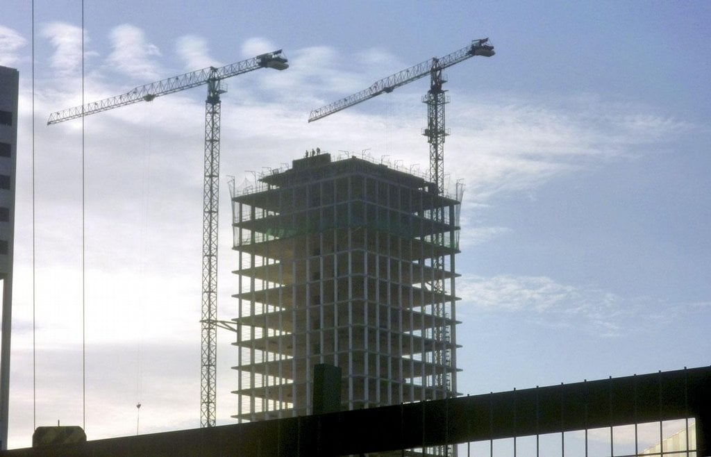 2013-11-katalc3a1nsko-pc599ipomc3adnc3a1-hypermarket-s-byty-1.jp