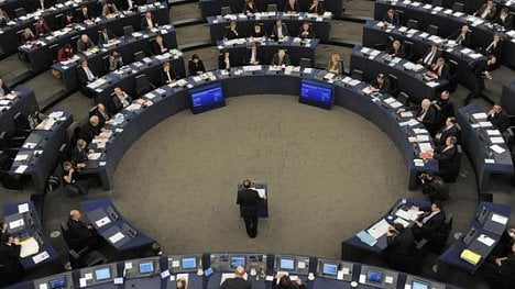 Náhledový obrázek - Evropská komise předsedkyně von der Leyenové může začít pracovat. Europarlament ji schválil