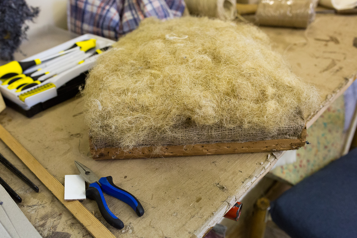 Firma Retronaut vám ze starého křesla udělá stylový doplněk.