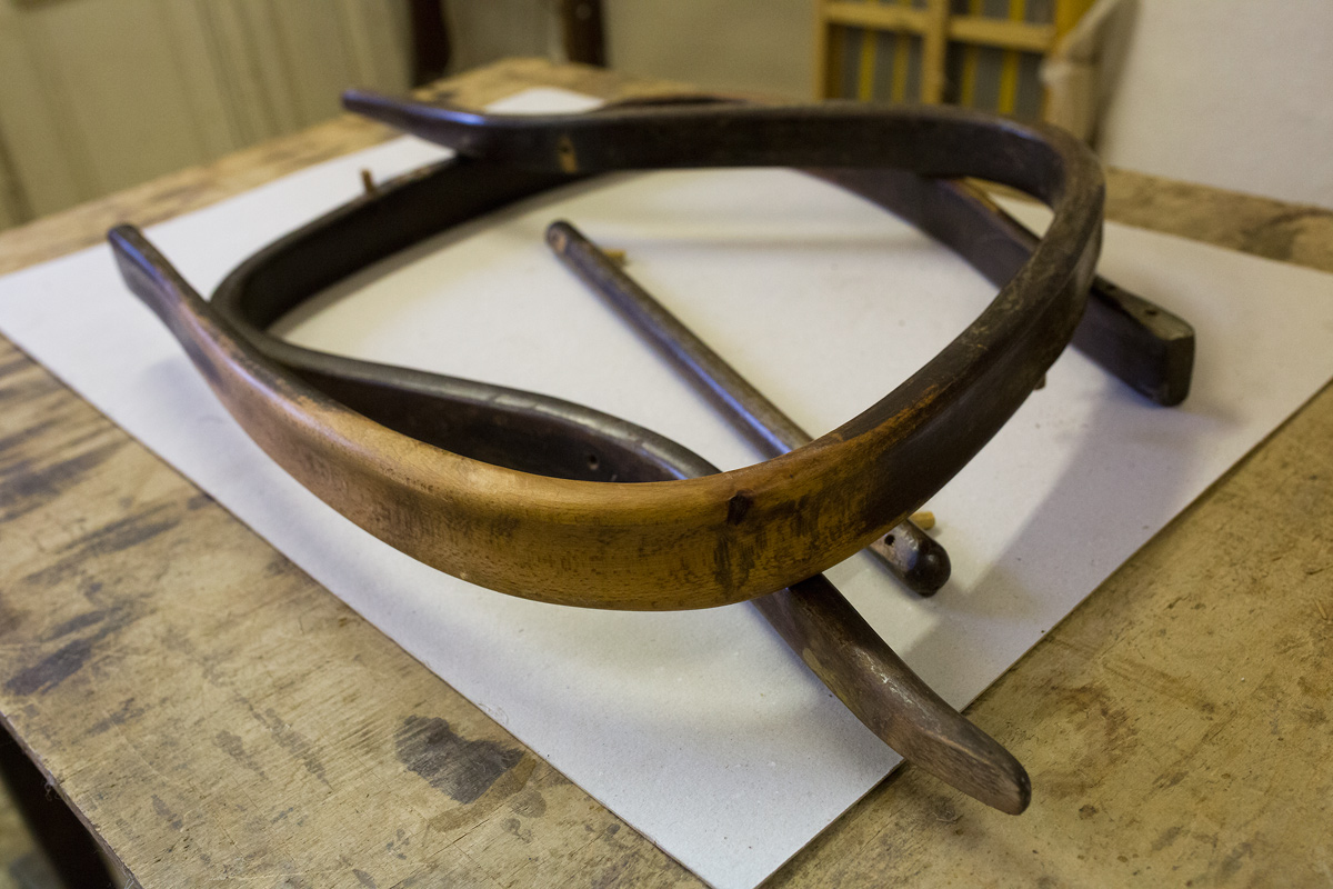 Firma Retronaut vám ze starého křesla udělá stylový doplněk.