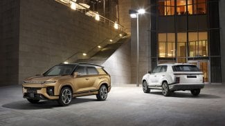 Náhledový obrázek - Na tenhle motor se čekalo jako na smilování. Nejstylovější Korejec přichází na český trh s úsporným hybridem. Stojí 920 tisíc