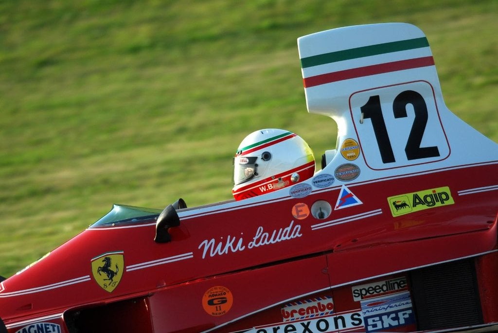 2012-04-laudovo-a-schumacherovo-ferrari-jde-do-drac5beby-3.jpg