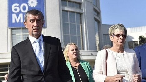 Náhledový obrázek - Babiš chce propojit organizace zastupující Česko v zahraničí. Má to uspořit 130 milionů