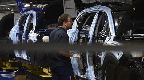 Náhledový obrázek - Hyundai v Nošovicích zastaví na dva týdny výrobu. Zaměstnanci budou doma se 70 procenty mzdy