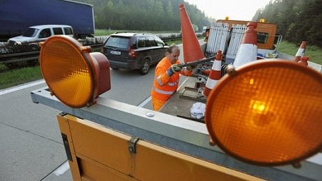 Náhledový obrázek - Dopravní kolaps na obzoru: omezení na českých dálnicích v létě 2018