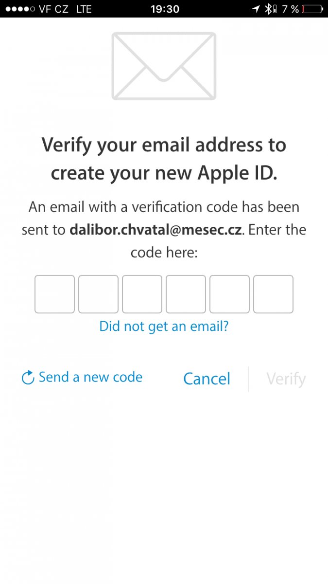 Nejprve si musíte vytvořit nové Apple ID. Britské ID.