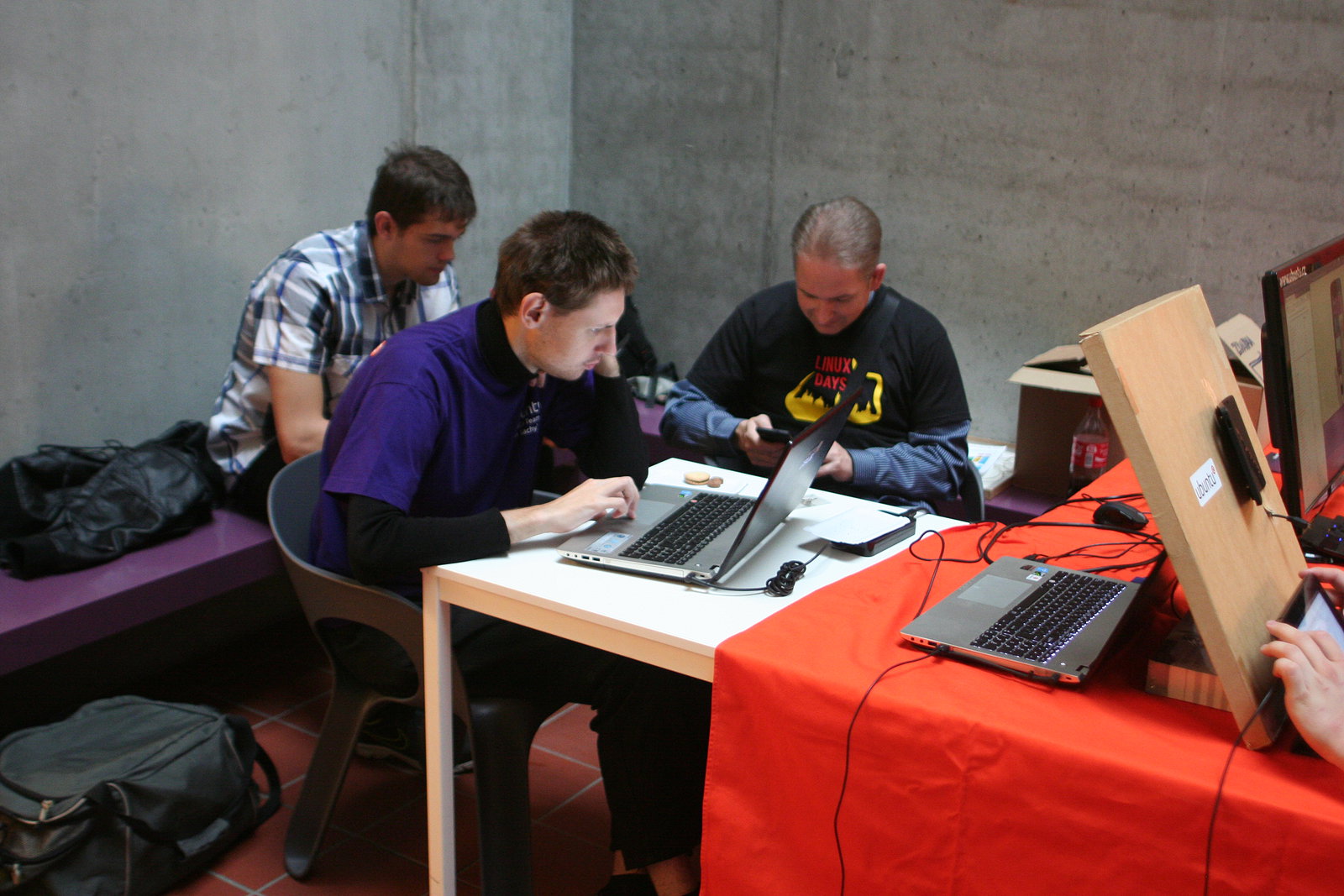 LinuxDays 2014 neděle