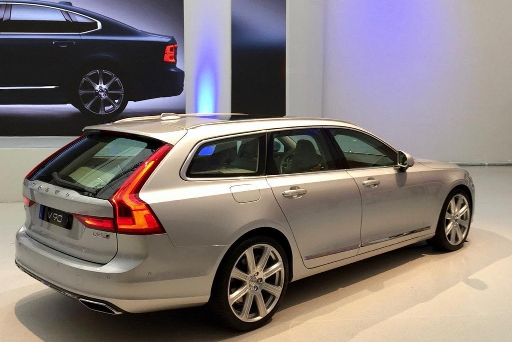 2017-05-volvo-v90-11.jpg