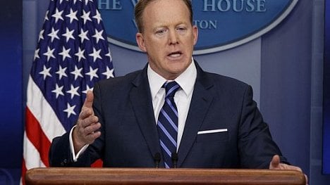 Náhledový obrázek - Trump se chystá „uklidit“ mluvčího. Spicer si nástupce hledá sám