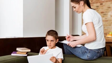 Návrat do práce po rodičovské se změnil v noční můru