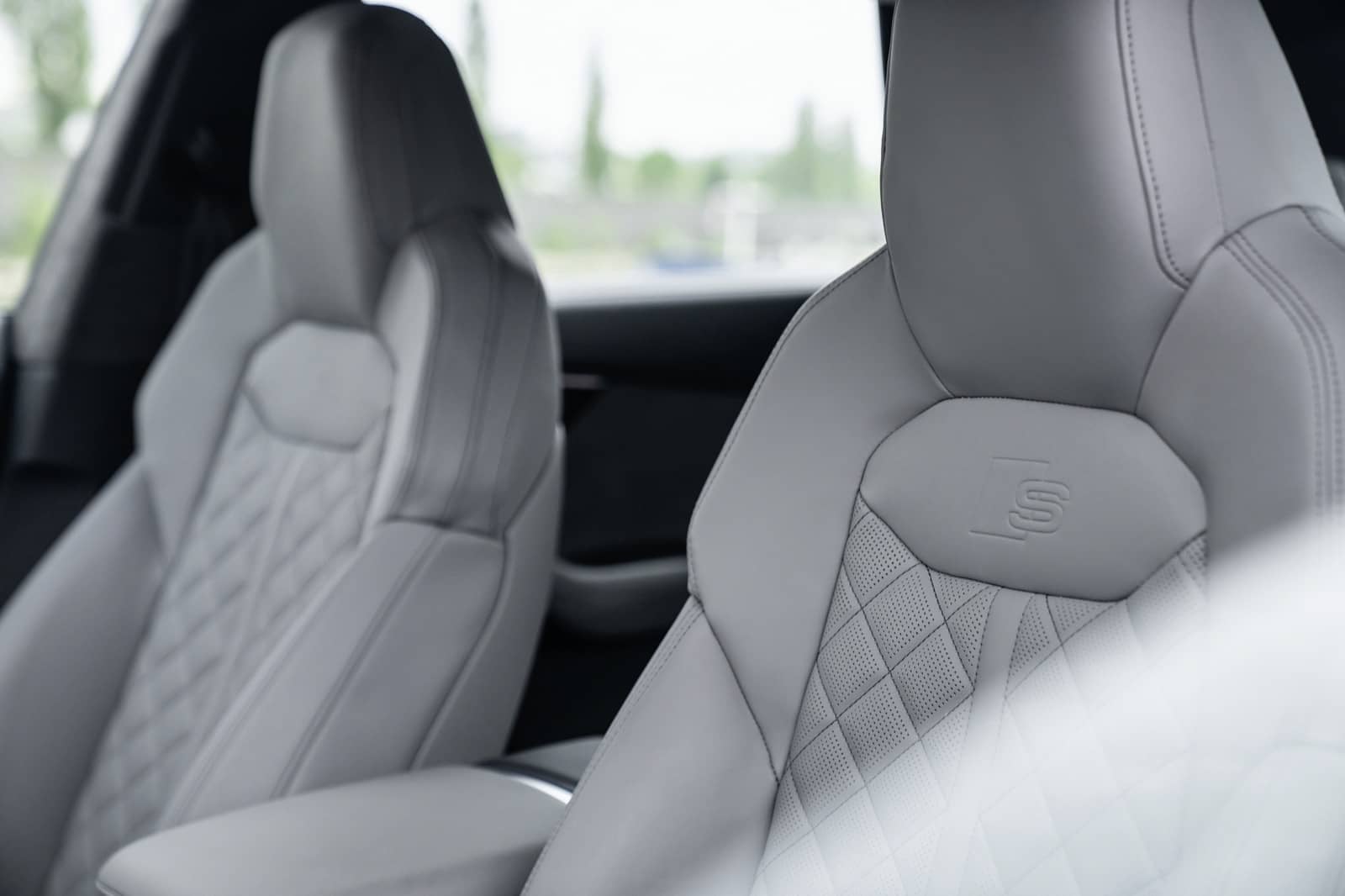 2020-07-Audi-SQ8-TFSI-18.jpg