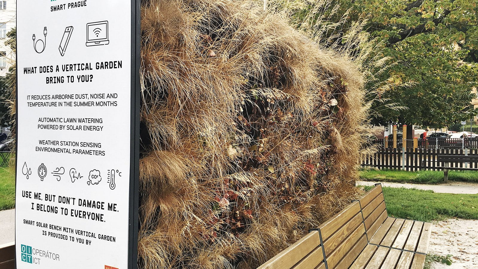 Současný stav lavičky (29. 8. 2019)