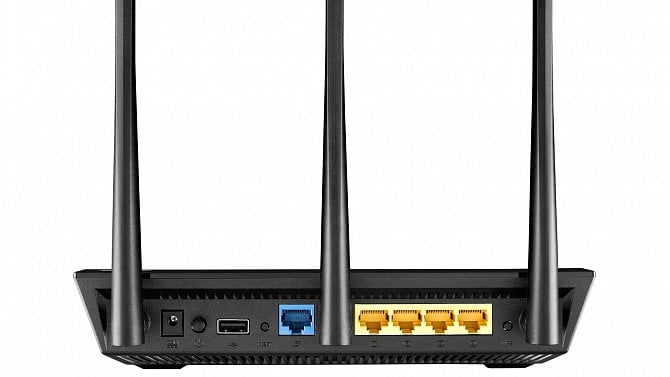2017-02-asus-rt-66u-b1.jpg