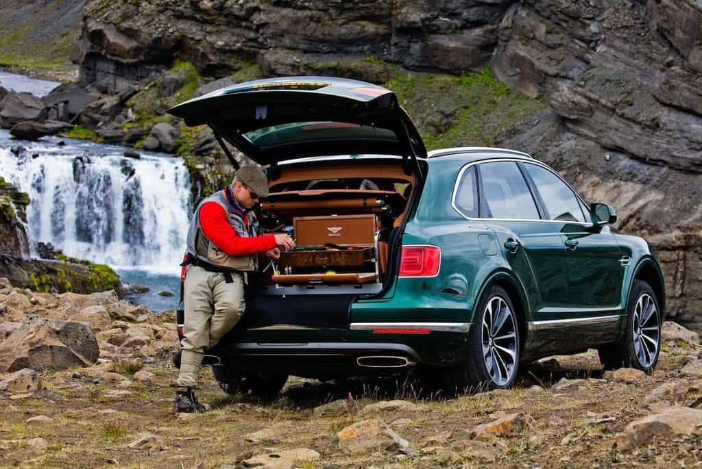 2015-06-bentayga-fly-fishing-by-mulliner-3.jpg