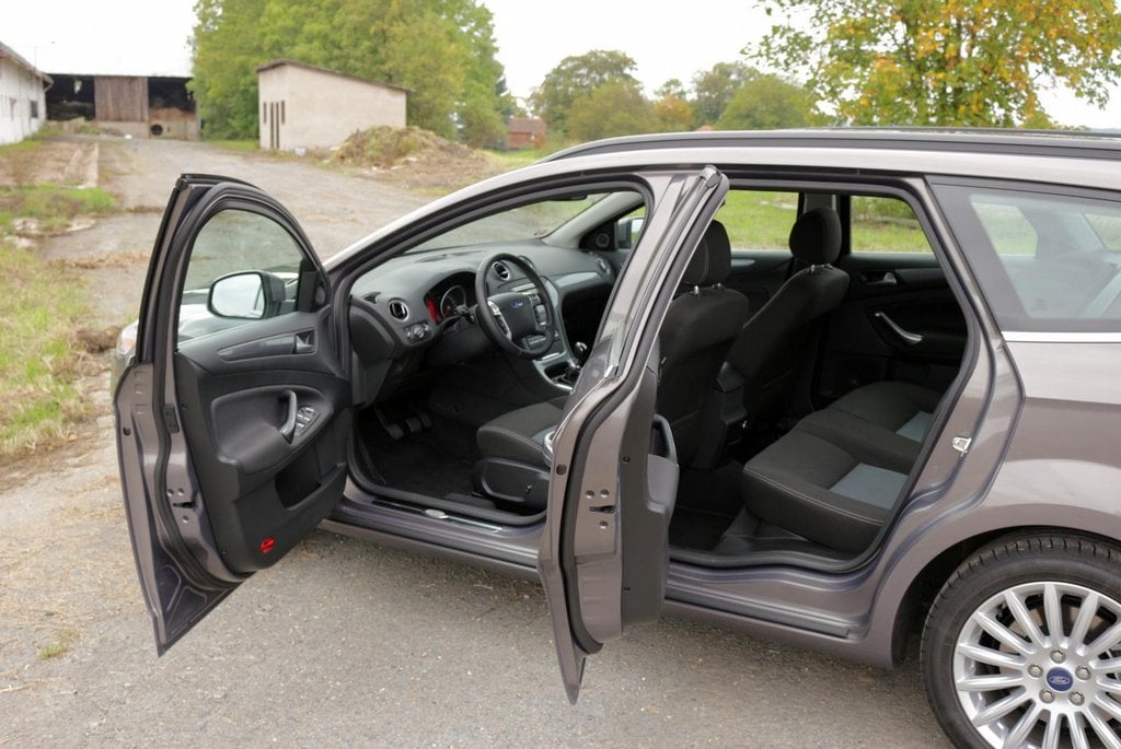 2009-09-ford-mondeo-kombi-1-6-ecoboost-9.jpg
